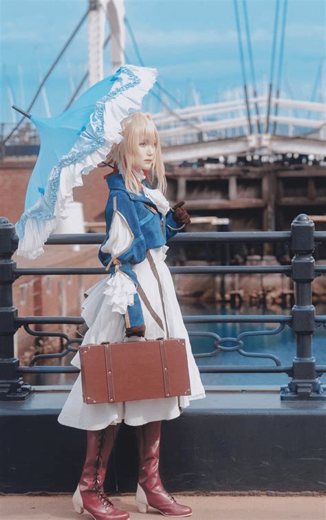 Violet Evergarden cosplay by yumeyua0314 : r/VioletEvergarden