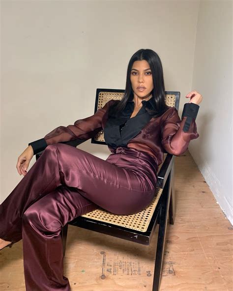 KOURTNEY KARDASHIAN – Instagram Photos 09/25/2019 – HawtCelebs