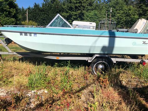 TRI Hull Pontoon Boat Used Sale For Sale - ZeBoats