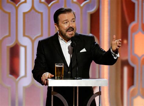 Ricky Gervais Hosts the Golden Globes With Beer and Vinegar - The New York Times