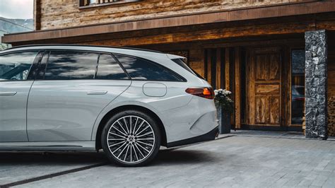 New 2024 Mercedes E-Class Estate arrives priced from £58k | CAR Magazine