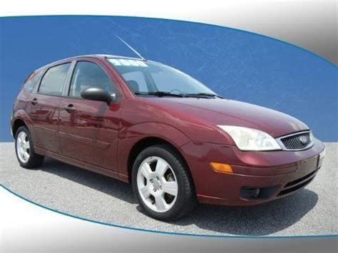 2007 FORD FOCUS 4 DOOR HATCHBACK for Sale in Clermont, Florida Classified | AmericanListed.com