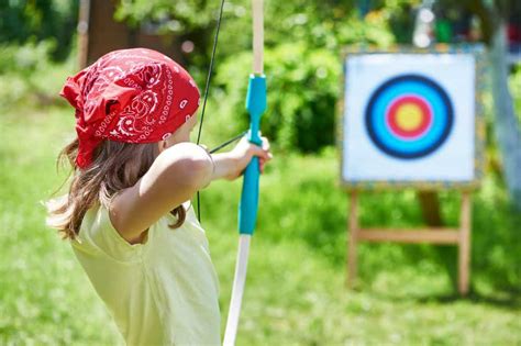 How to Build an Archery Target for a Compound Bow