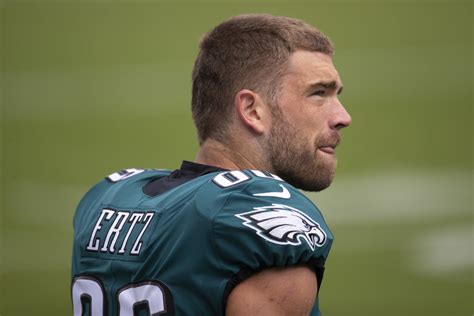 2 Reasons Philadelphia Eagles recent signings point to Zach Ertz's exit