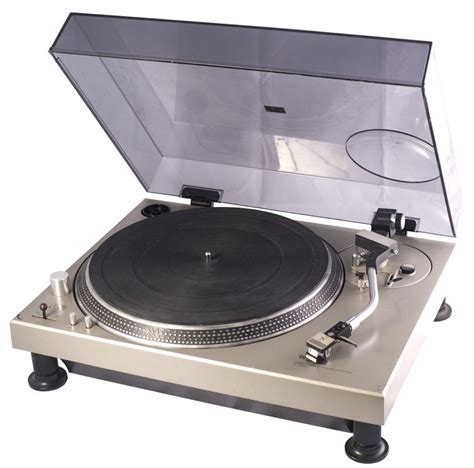 The Technics SL-1200 Turntable Is Back