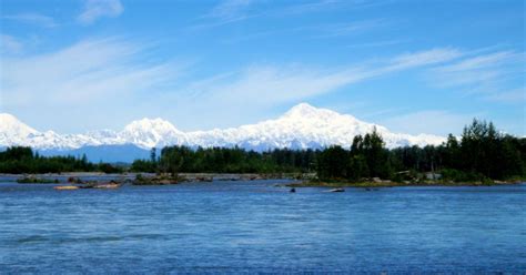 How to Meet Locals in Talkeetna | ALASKA.ORG