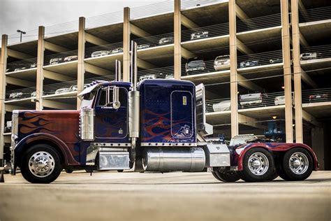 1992 PETERBILT 379 "TRANSFORMERS OPTIMUS PRIME" STUNT TRUCK- Barrett ...