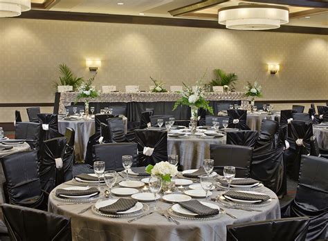 DoubleTree by Hilton Cleveland Downtown | Today's Bride