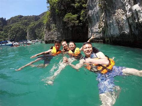 Phuket Snorkeling Tours to Phi Phi island & Bamboo Island