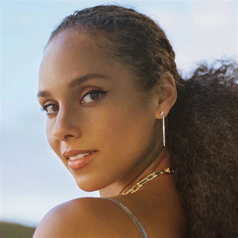 Alicia Keys: Biography, Age, and Music Career - The History