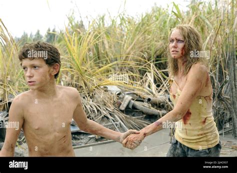 TOM HOLLAND, NAOMI WATTS, THE IMPOSSIBLE, 2012 Stock Photo - Alamy