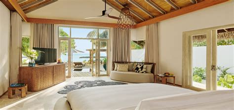 Fairmont Maldives Deluxe beach Villa 3 - Maldives Water Villas