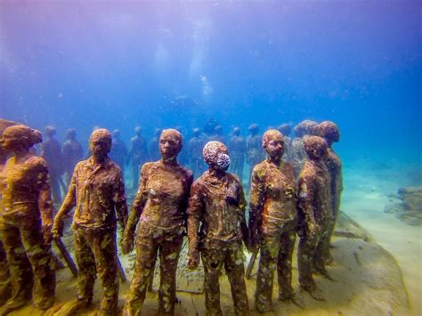 Explore the Grenada Underwater Sculpture Park - Travel Addicts