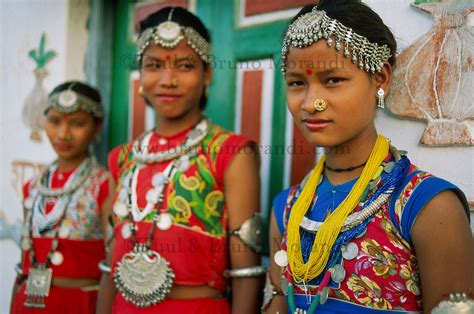 Nepal, Terai area, Dangaura ethnic group woman. | Bruno Morandi Photography