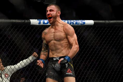 UFC rankings: Alex Volkanovski new pound-for-pound king following fall ...