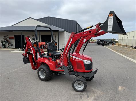 Massey Ferguson GC1725MB TLB Sub-Compact Tractor Loader, 55% OFF