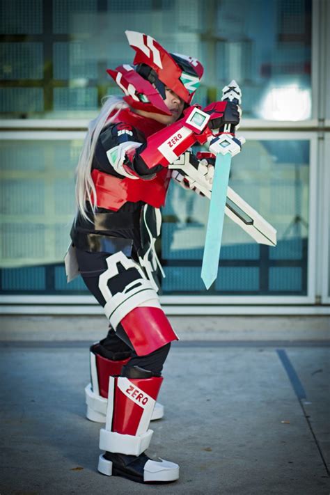 Cosplay Wednesday - Mega Man's Zero - GamersHeroes