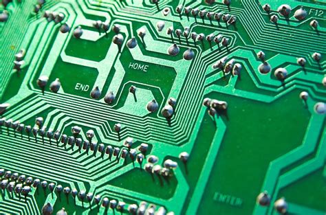 New Photonic Chip Promises More Robust Quantum Computers - Electrical Engineering News and Products