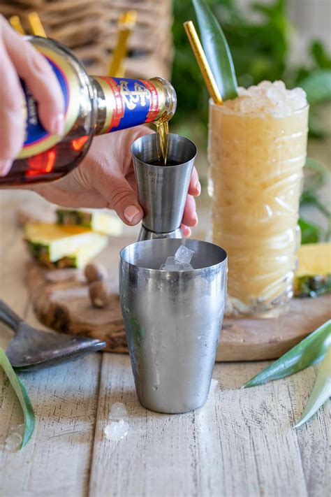 Painkiller Tiki Cocktail • Freutcake