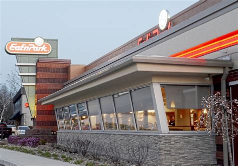 Eat'n Park closing its restaurants in Cleveland and New Castle ...