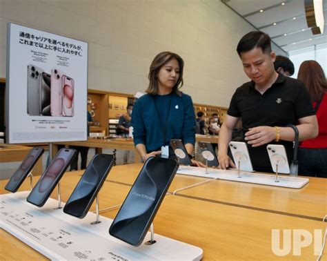 Photo: New iPhone 15 launch day in Japan - TKP2023092215 - UPI.com