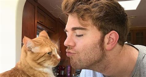 Here's What YouTube Star Shane Dawson Said About His Cat...