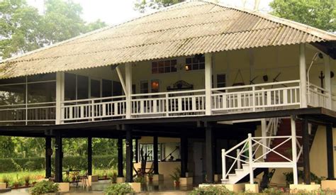 Heritage Tea Bungalows and tea garden tour in Assam - Nexplore Travel