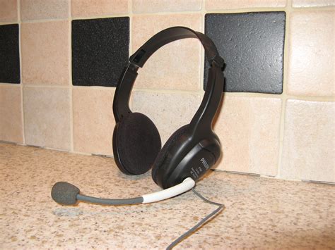 XBox 360 Wireless / Wired / Cordless Headset C/w Microphone : 3 Steps - Instructables