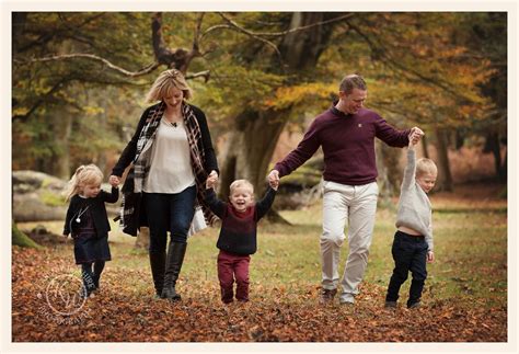 What to wear to your outdoor family photoshoot | KW Photography, Dorset