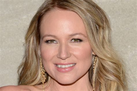 Singer-songwriter Jewel dishes on new memoir, reality show | WTOP