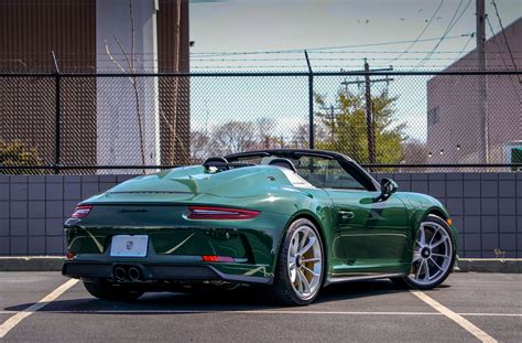 DT: New 2019 Porsche 991.2 Speedster PTS British Racing Green | PCARMARKET