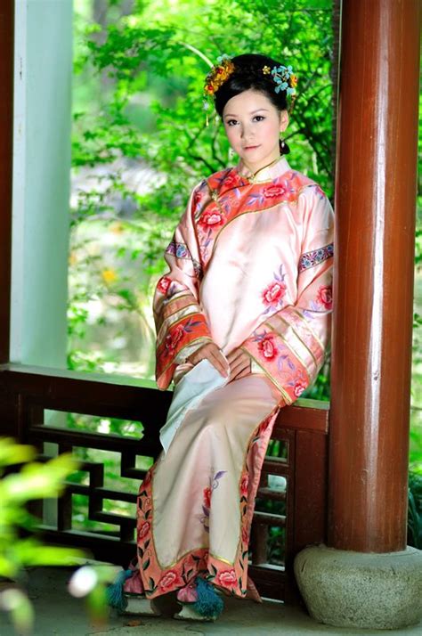 Native dress Manchu Dynasty | Áo dài