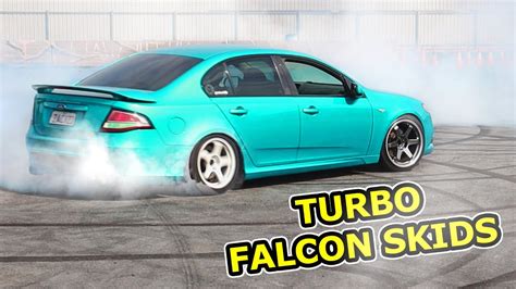 HUGE BURNOUT in my Ford Falcon XR6 Turbo! - 25,000 SUBSCRIBER SPECIAL ...