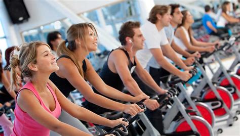 Beginner's guide to spinning class | Benefits of spin classes