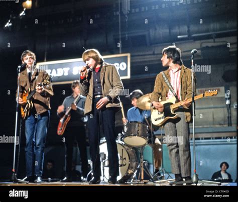 Yardbirds chris dreja in 1966 hi-res stock photography and images - Alamy