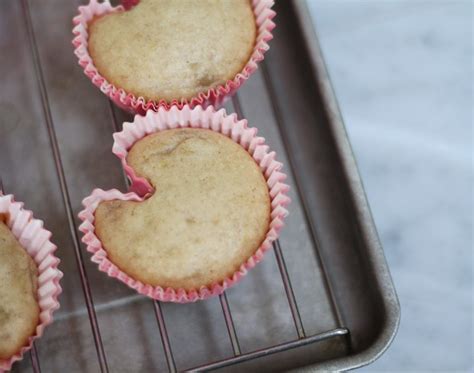 What's in the Kitchen - Heart Shaped Banana Muffins - zevy joy