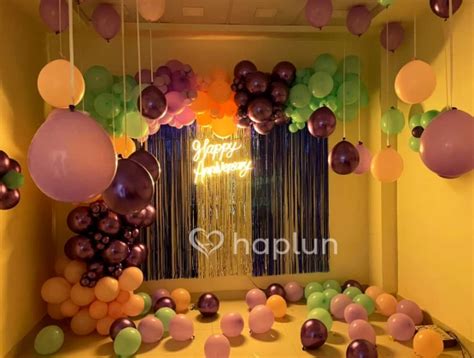 Anniversary Decoration Ideas At Home With Balloon Garland