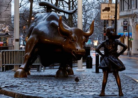 Statue Of A Fearless Girl Now Challenges Wall Street's Charging Bull ...