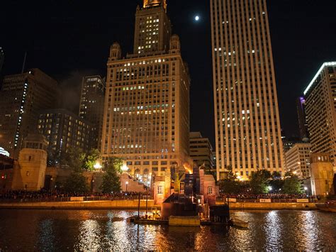 The ultimate guide to haunted tours in Chicago this Halloween