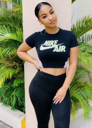 Shenseea Height, Weight, Age, Boyfriend, Children, Facts, Biography