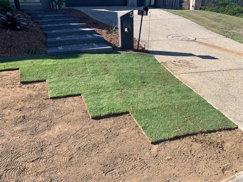 Landscaping Brisbane | How to lay turf - step by step