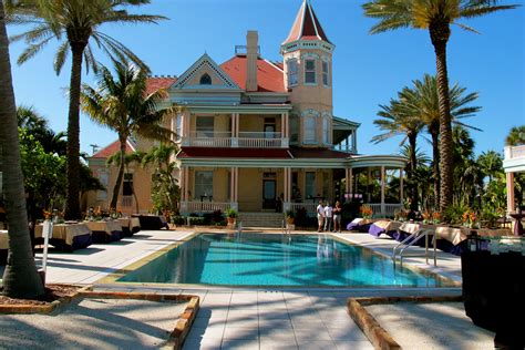 The beautiful Southernmost Mansion in Key West. | Mansions, Key west, House styles