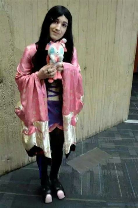 Cosplay of Valerie, a gym leader of Pokémon X. WANT!