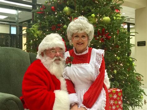 Jingle All the Way with Santa and Mrs. Claus | Metairie Bank