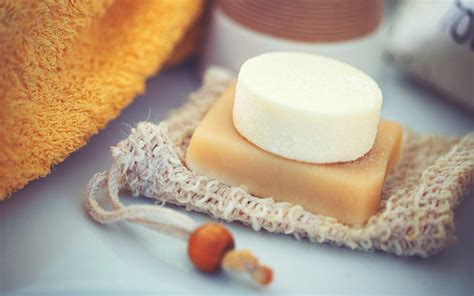 Top 5 best eco-friendly and vegan soap bars | Psychologies