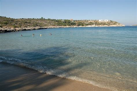 Loutraki Beach | Kids Love Greece