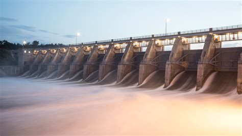 The Fight to Tame a Swelling River With Dams That May Be Outmatched by Climate Change - The New ...