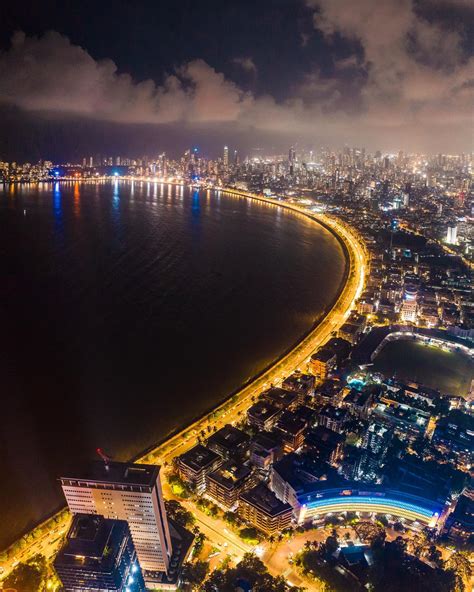 Marine Drive, Mumbai : r/CityPorn