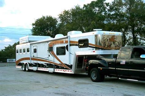 Elite Living Quarter Horse Trailers | Main Trailer Sales, LLC | Seymour ...