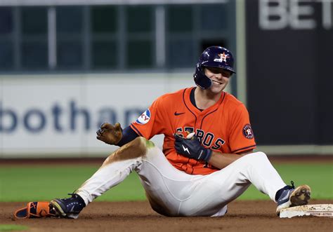 Astros outslug Orioles for 14-11 victory | Reuters